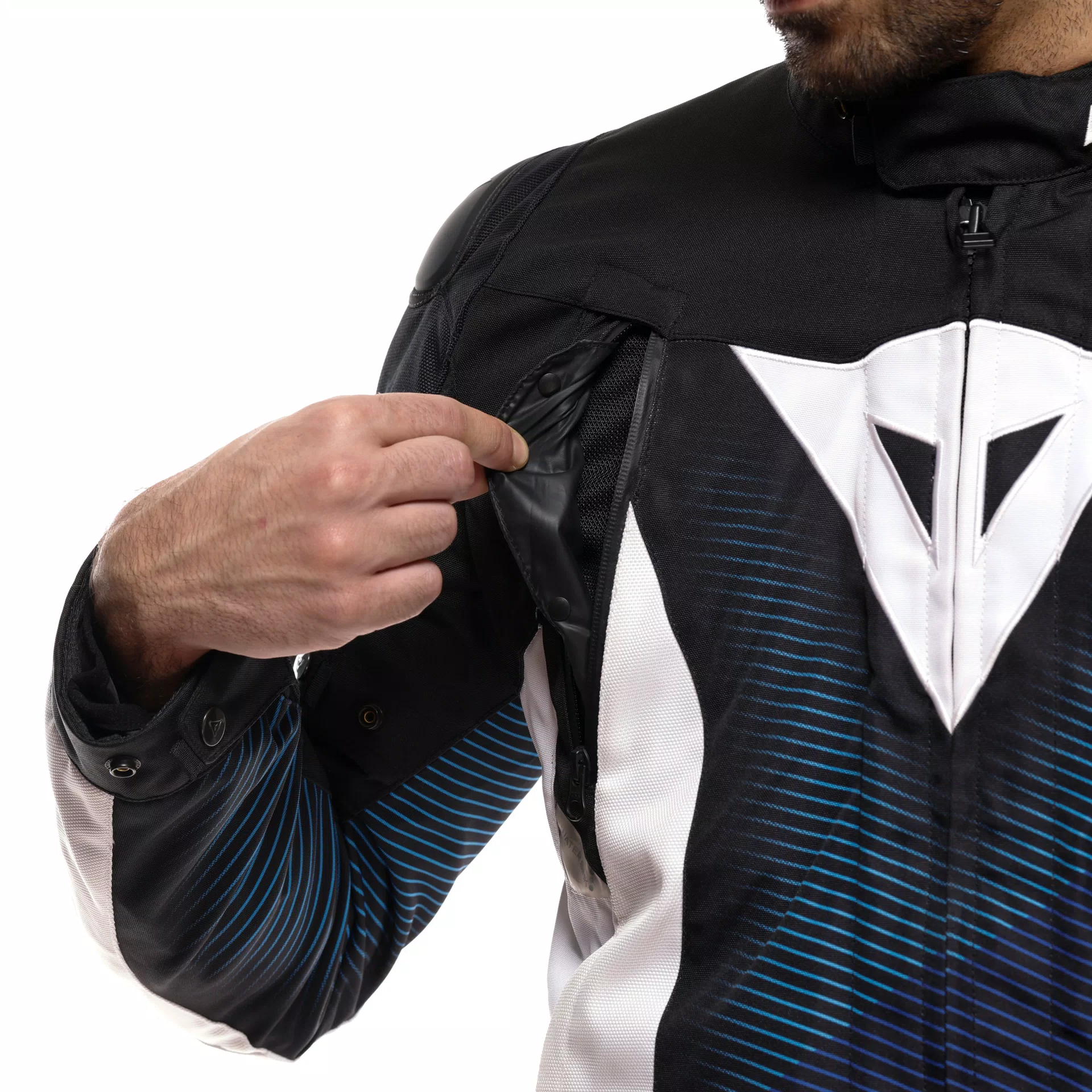 DAINESE GIACCA SUPER SPRINT - BLACK / BLUE / WHITE - NERO BLU BIANCO - GIACCA MOTO IMPERMEABILE SPORTIVA IN TESSUTO D-DRY - immagine 9